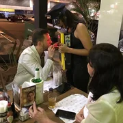 Ação da 99Pop com clientes em bares de Brasília Ação da 99Pop com clientes em bares de Brasília