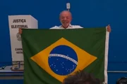 Lula após votar em SP: “Nunca imaginei disputar eleição com um miliciano” - imagem 3