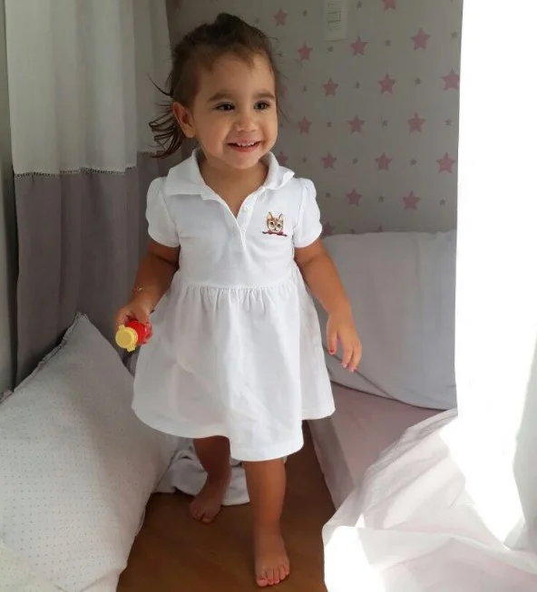A pequena Maria Flor, filha de Deborah Secco e Hugo Moura, aparece em cliques fofos nas redes sociais do casal A pequena Maria Flor, filha de Deborah Secco e Hugo Moura, aparece em cliques fofos nas redes sociais do casal