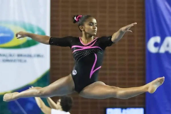 Morre Jackelyne da Silva, ginasta da seleção brasileira, aos 17 anos