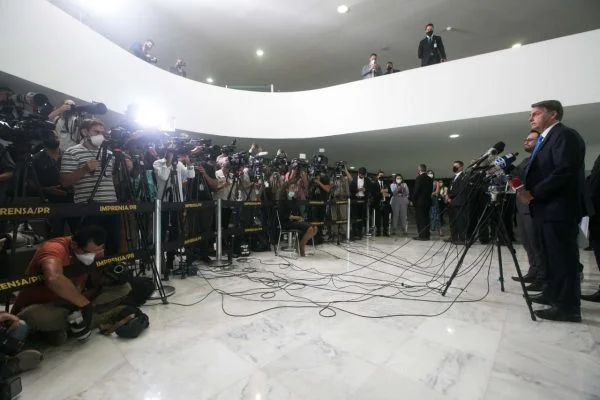 Pesquisas mostrarão opinião de jornalistas sobre temas nacionais