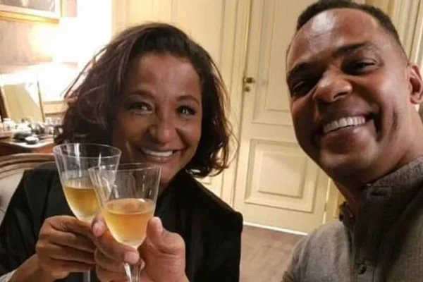 Foto colorida de Martha e Caio de Cara e Coragem-Metrópoles