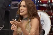 Anitta recorda descoberta do irmão Felipe, revelado por Fábia Oliveira