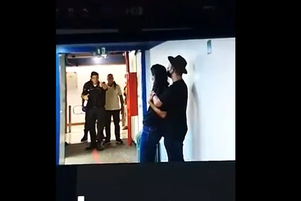 Homem que invadiu TV Globo segue preso um ano depois do crime