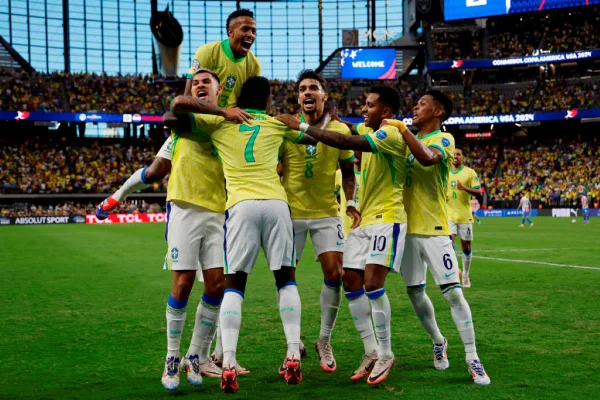 Brasil faz 4 x 1 no Paraguai e encaminha classificação na Copa América