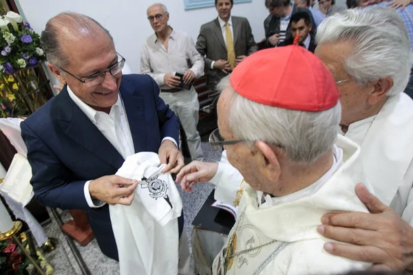 Alckmin e Haddad participam de missa em homenagem a d. Paulo Evaristo Arns