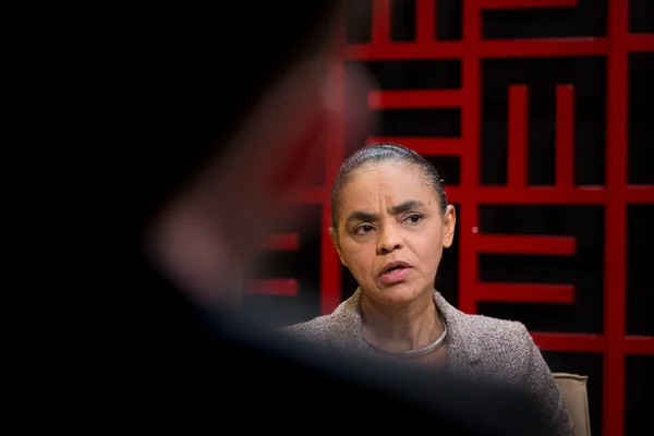 Marina Silva é chamada de “vagabunda” por bolsonaristas em restaurante