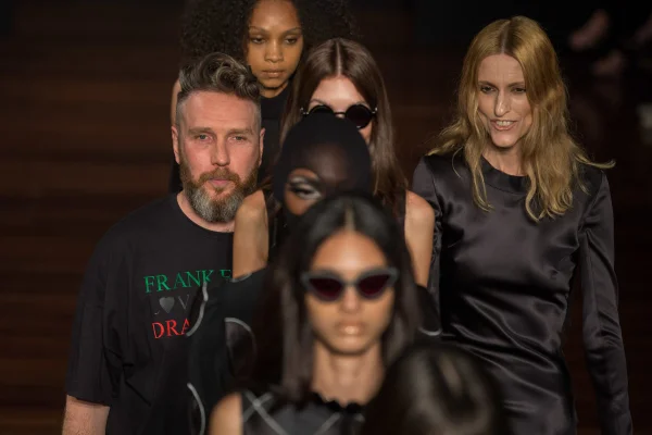 Alexandre Herchcovitch inaugura passarela do São Paulo Fashion Week