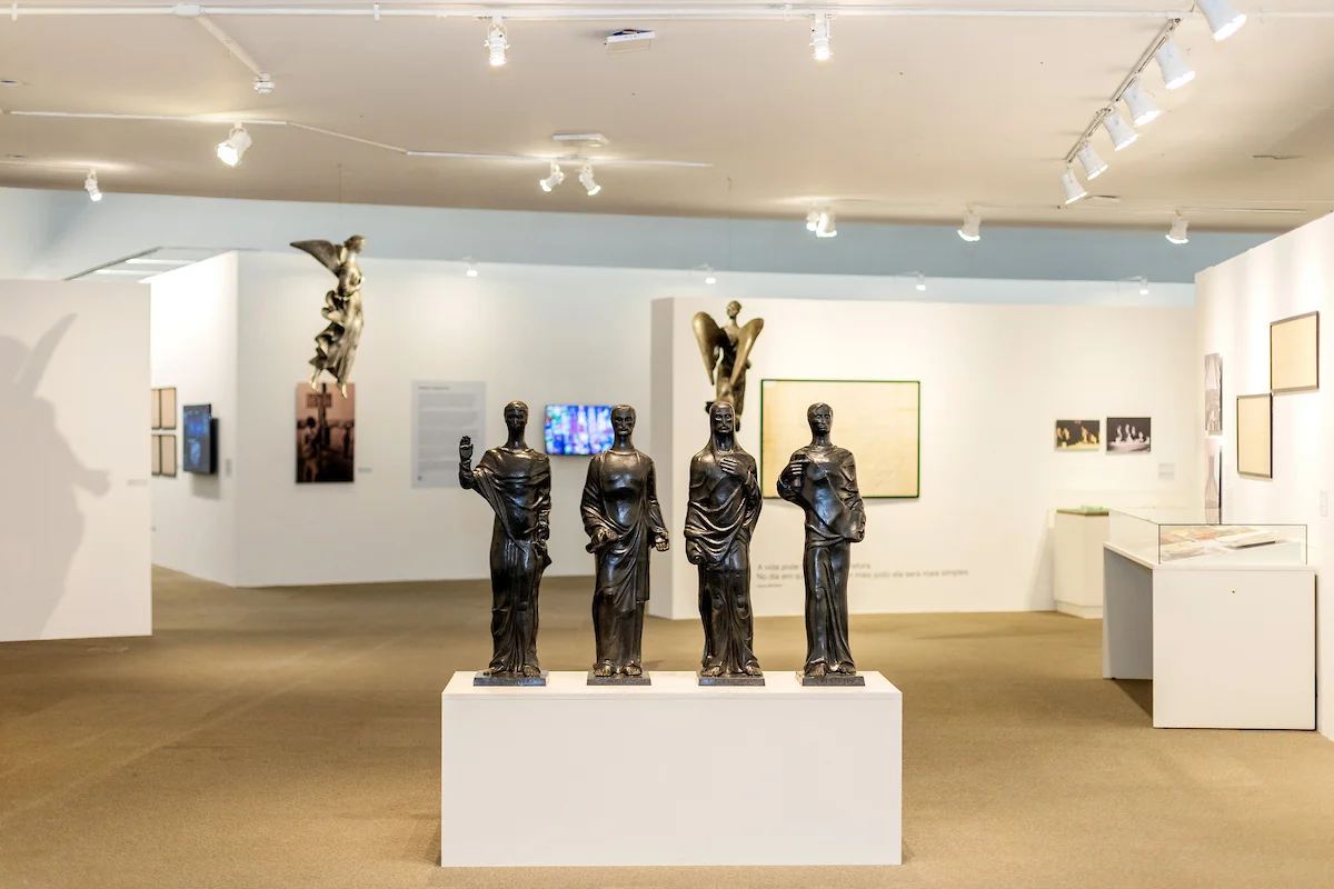 Documentos, fotografias e obras compõem o percurso da exposição Utopias em construção: Brasília nas dobras do tempo Documentos, fotografias e obras compõem o percurso da exposição Utopias em construção: Brasília nas dobras do tempo
