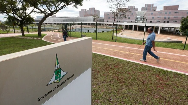 Abandonado, Centro Administrativo do GDF já custou R$ 1 bilhão