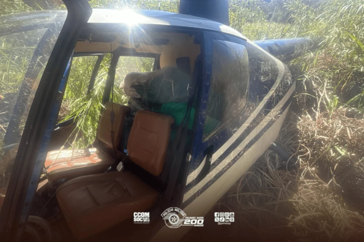 Perseguição aérea em SP tem pouso em mata e piloto preso com cocaína - imagem 3 Perseguição aérea em SP tem pouso em mata e piloto preso com cocaína - imagem 3