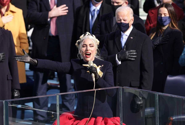 Bolsonaristas dizem que Lady Gaga fará intervenção federal no Brasil