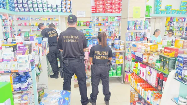 imagem colorida operacao pf fraude farmacia popular