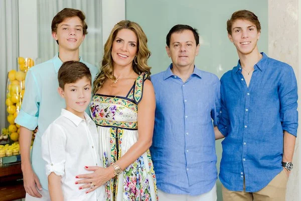 Bernardo, Gustavo, Guilherme, Monica e Nadim Haddad Bernardo, Gustavo, Guilherme, Monica e Nadim Haddad