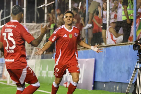 Internacional goleia Monsoon e reassume liderança no Campeonato Gaúcho