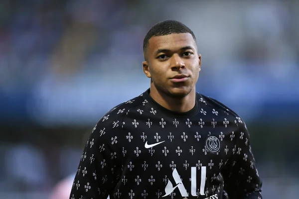 Presidente barra ida para o Real Madrid e Mbappé fica no PSG