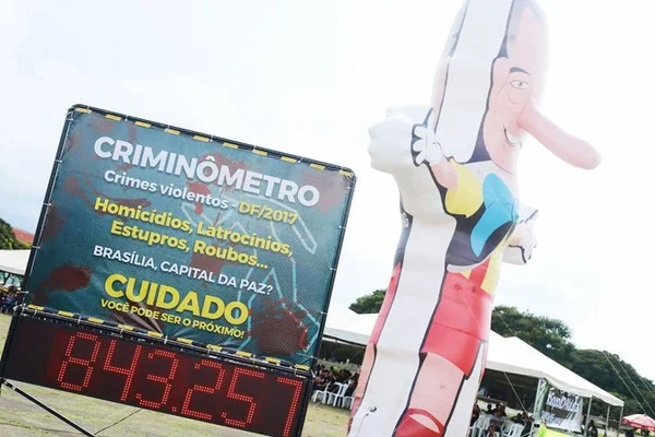 Policiais civis descartam greve, mas farão atos contra Rollemberg