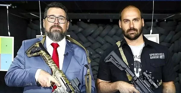 Redator do decreto de arma de Bolsonaro atua contra revogaço de Lula