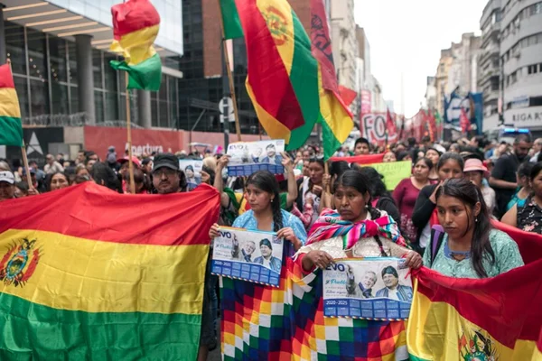 La Paz: apoiadores de Evo gritam “agora sim, guerra civil”. Veja