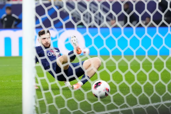 Intercontinental: Rossi falha e PSG abre o placar na final. Assista