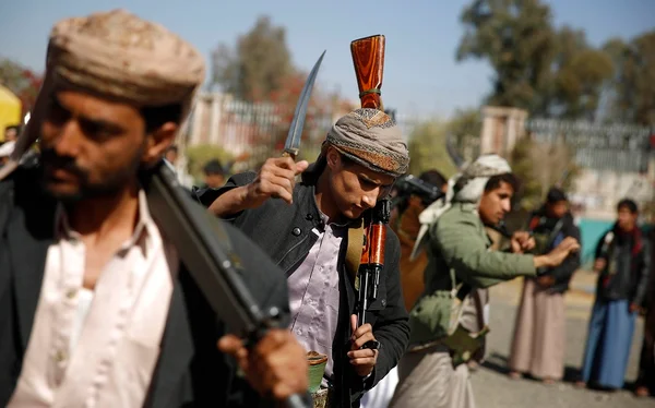 Arábia Saudita diz ter derrubado míssil disparado por rebeldes no Iêmen