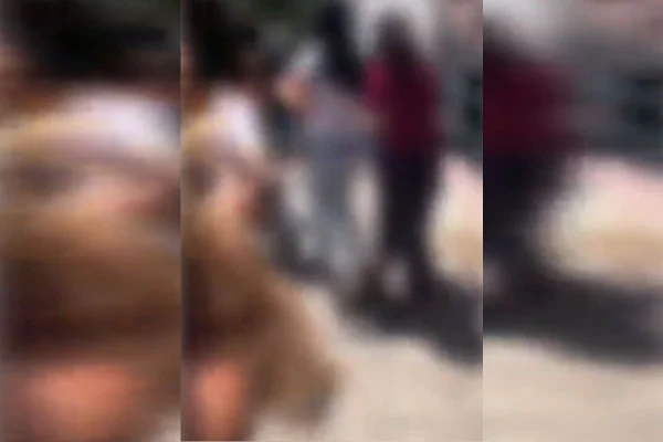 Imagem colorida de alunos correndo após tiroteio
