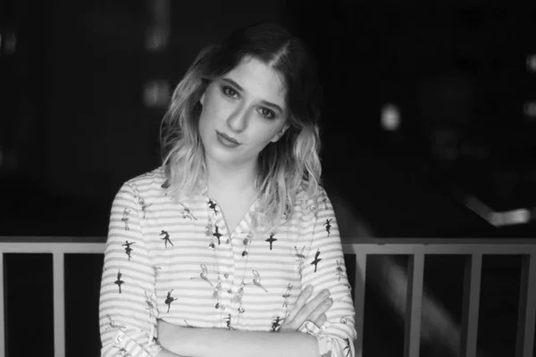 Todo Mundo Merece Morrer é estreia envolvente de Clarissa Wolff