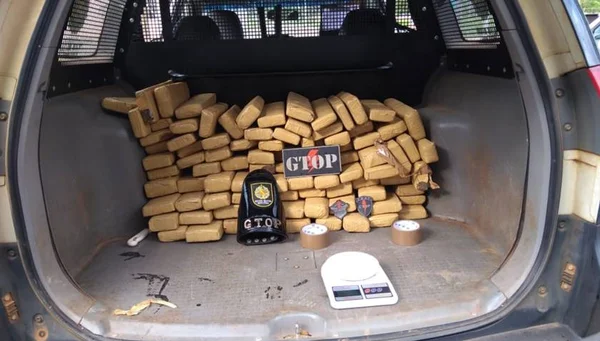 PM encontra 100kg de maconha guardados em quarto de criança no DF