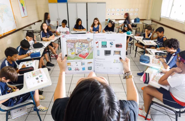 Thomas Bilíngue for Schools revoluciona ensino da língua inglesa