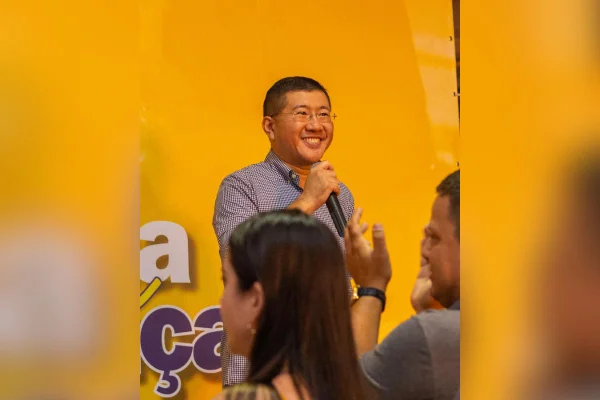 Imagem colorida mostra Taka Yamauchi, candidato à Prefeitura de Diadema nas eleições 2024 - Metrópoles