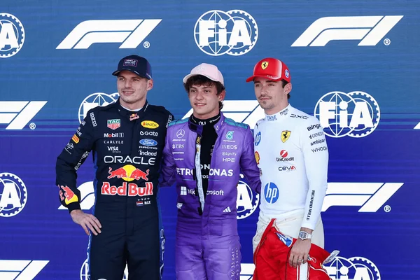 Verstappen, Antonelli e Leclerc, pilotos da Fórmula 1