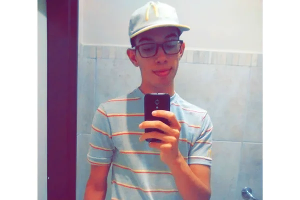 Jovem faz post no Facebook sobre a experiência de trabalhar no Mc Donalds