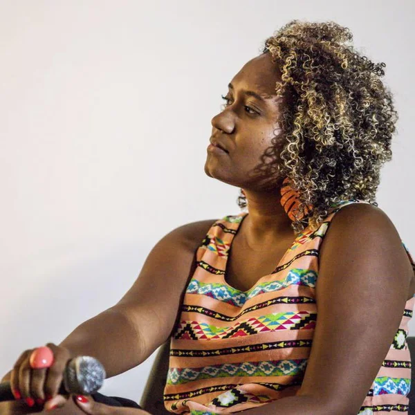 Negras e empoderadas: Maíra Brito é influente voz contra o racismo