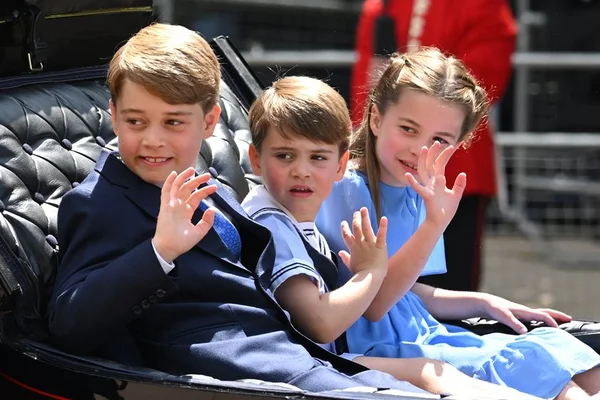 George, Charlote e Louis vão estudar juntos pela 1ª vez