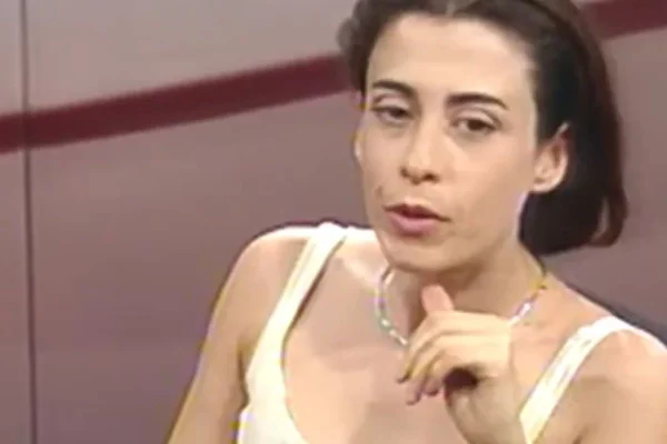 Foto colorida de Fernanda Torres - Metrópoles