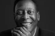 Pelé faleceu em decorrência de um câncer no cólon Pelé faleceu em decorrência de um câncer no cólon