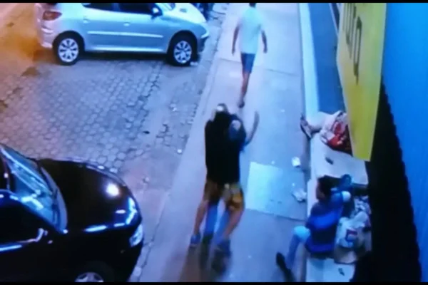 frame de câmera de segurança