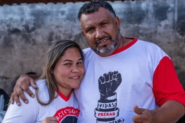 Iria Rubslaine Gomes de Campos (à esq), ligada à ONG Pacto Social, foi condenada por associação criminosa. Ela é suspeita de ligação com o PCC - Metrópoles