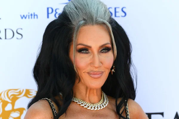Foto colorida de Michelle Visage - Metrópoles