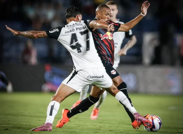 Corinthians x Bragantino: confira onde assistir e prováveis escalações