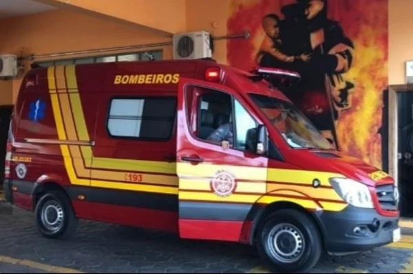 foto colorida de viatura do Corpo de Bombeiros de São Paulo - Metrópoles