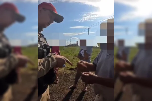 Caminhoneiro é preso após tentar subornar policial com R$ 70