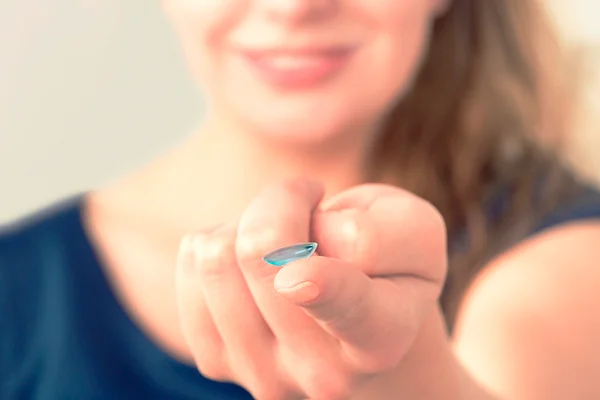 Quem usa lentes de contato tem mais chances de sofrer infecção ocular