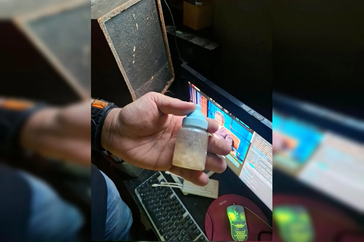 Drogas dentro de uma mamadeira Drogas dentro de uma mamadeira