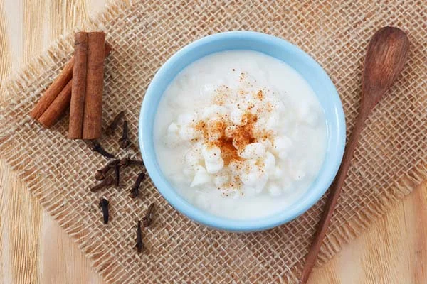 <strong>Canjica: </strong>O tradicional preparo das festas juninas é fácil de fazer em casa. Servido quente, aquece qualquer coração gelado no inverno. Confira a <a href="http://www.casaecozinha.com/2015/06/receitas-tipicas-de-festa-junina-canjica.html">receita</a> <strong>Canjica: </strong>O tradicional preparo das festas juninas é fácil de fazer em casa. Servido quente, aquece qualquer coração gelado no inverno. Confira a <a href="http://www.casaecozinha.com/2015/06/receitas-tipicas-de-festa-junina-canjica.html">receita</a>