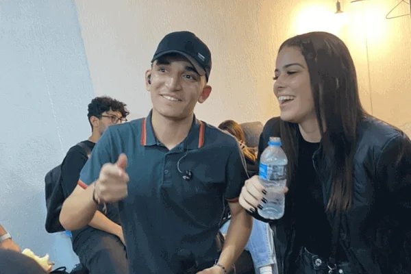 João Gomes nega affair, mas não desgruda de Jasminy. Veja imagens!
