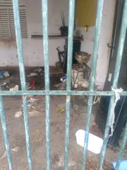 Casa está completamente suja