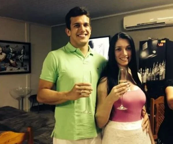 Marido de advogada que caiu do 4º andar é indiciado por feminicídio