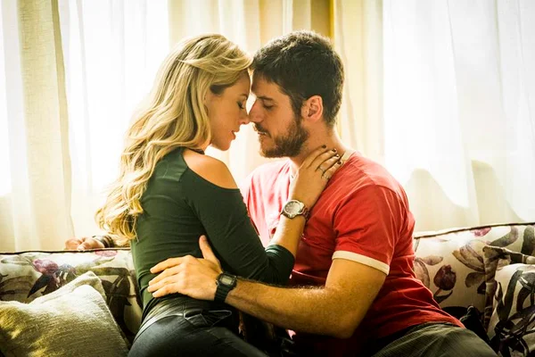A Força do Querer: Jeiza toma difícil decisão por amor a Zeca