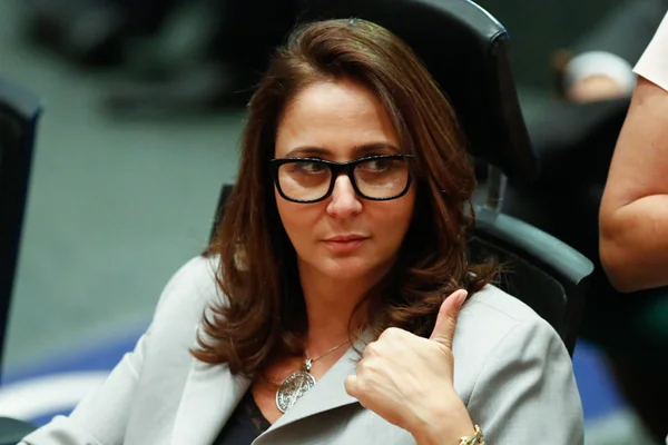 TSE reduz pena de Liliane Roriz por corrupção eleitoral em 2010